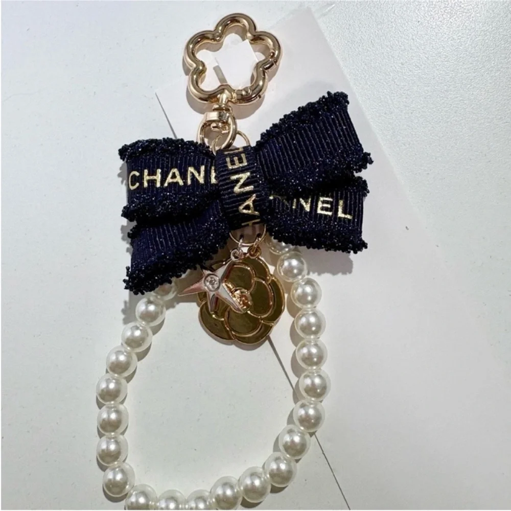 Chanel Gift keychain - Picture 4 of 6